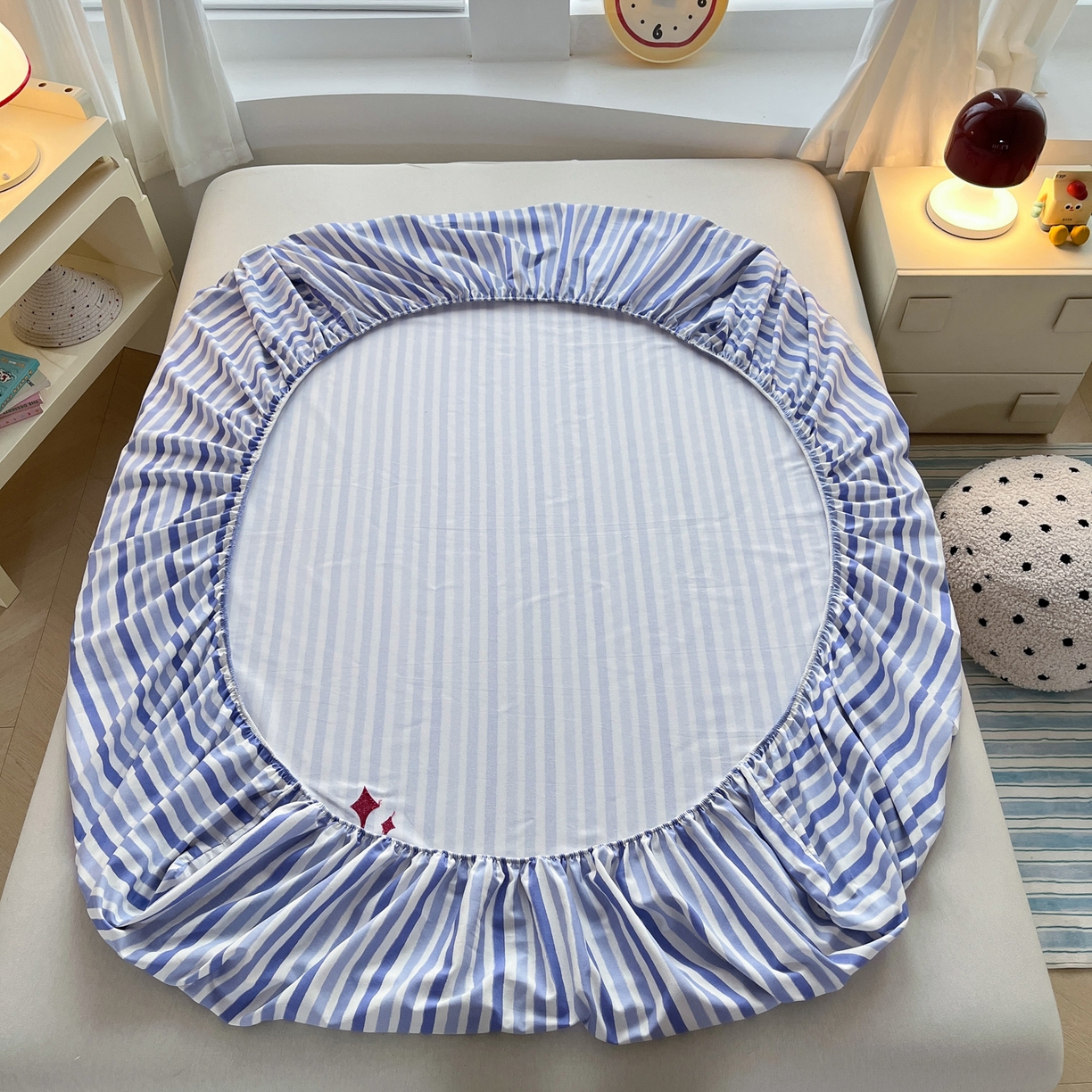 91家纺网 家纺一手货源 找家纺 其奥家纺 2026春夏新款纯棉全棉老粗布床笠印花凉席 甜心小猫-蓝条