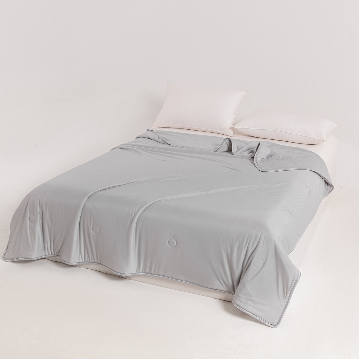 91家纺网 家纺一手货源 找家纺 小老弟 2026新款凉感纯色双拼色夏被被子被芯 双面灰