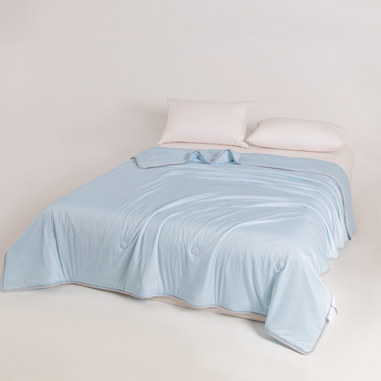 91家纺网 家纺一手货源 找家纺 小老弟 2026新款凉感纯色双拼色夏被被子被芯 双面蓝