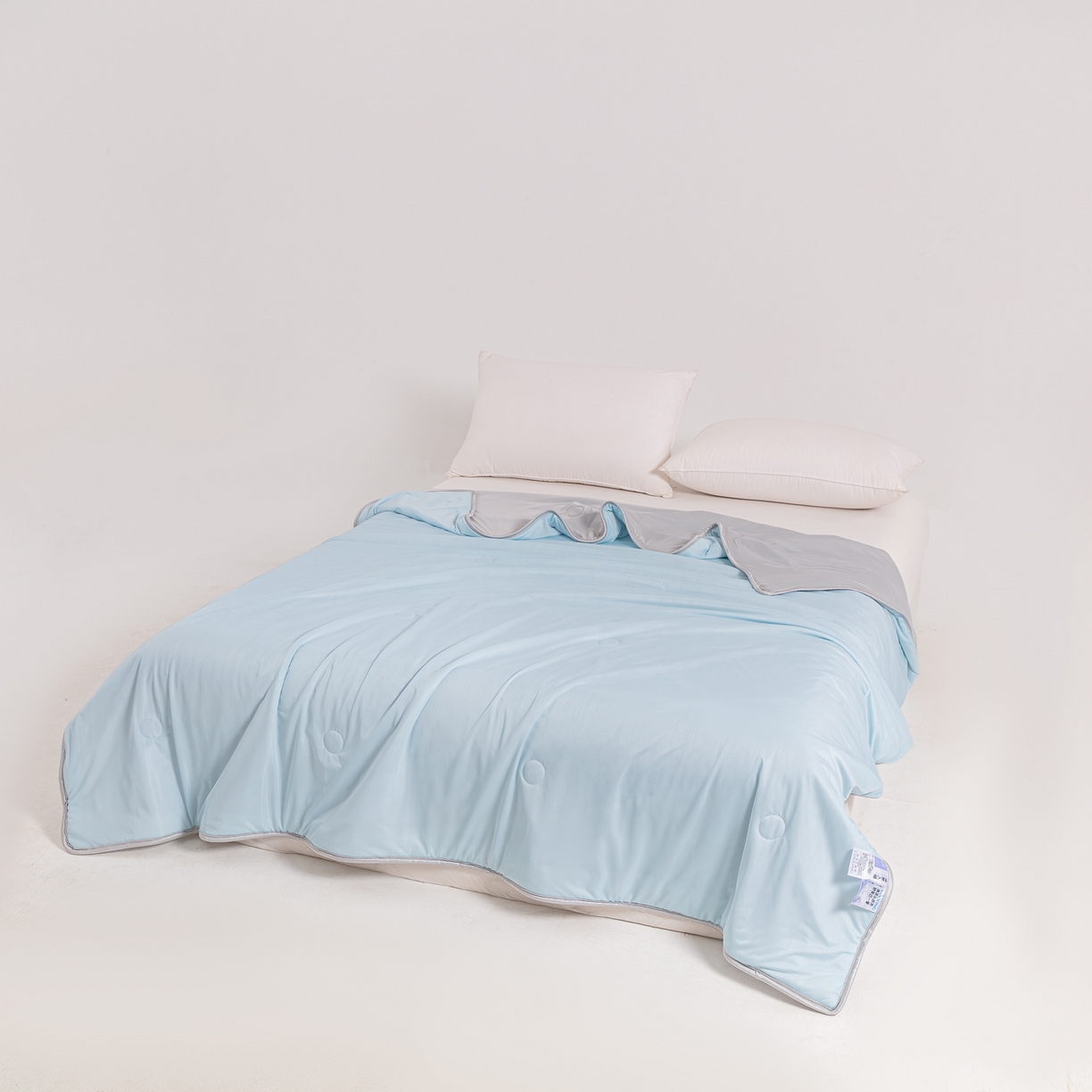 91家纺网 家纺一手货源 找家纺 小老弟 2026新款凉感纯色双拼色夏被被子被芯 双拼蓝灰