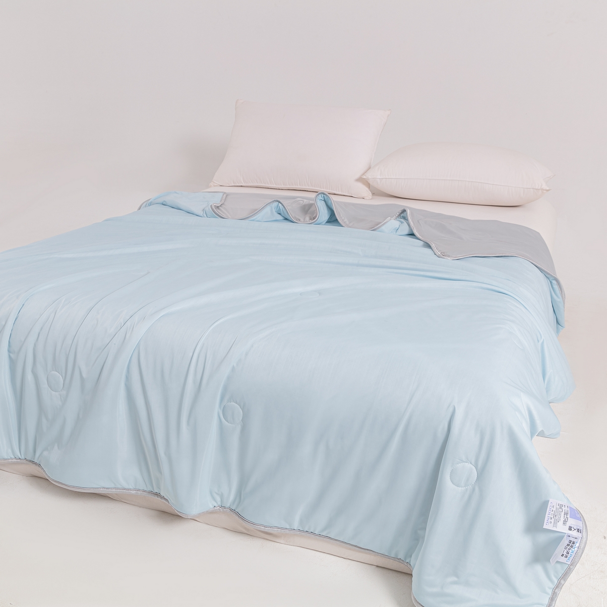 91家纺网 家纺一手货源 找家纺 小老弟 2026新款凉感纯色双拼色夏被被子被芯 双拼蓝灰