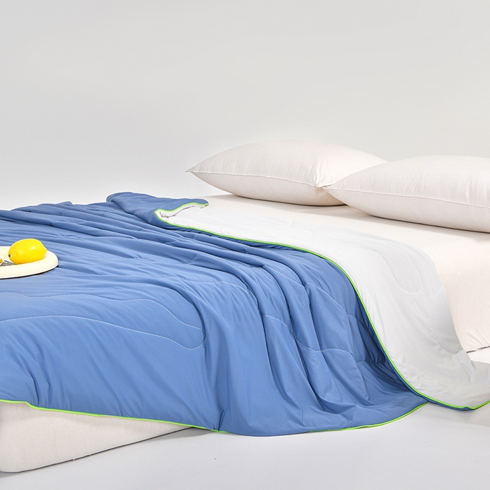 91家纺网 家纺一手货源 找家纺 亚龙工厂店 2026新款某岛同款云母冰丝凉感瓜瓜被 海盐波波-蓝拼灰