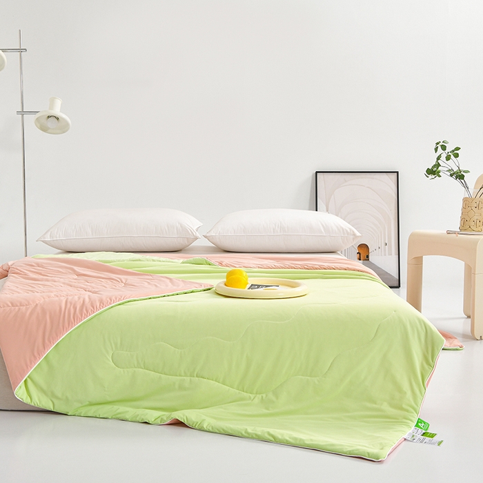 91家纺网 家纺一手货源 找家纺 亚龙工厂店 2026新款某岛同款云母冰丝凉感瓜瓜被 凉凉西瓜-绿拼红