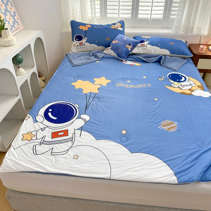 91家纺网 家纺一手货源 找家纺 ds生活馆 2026新款A类大版卡通凉感丝夏被 宇航员