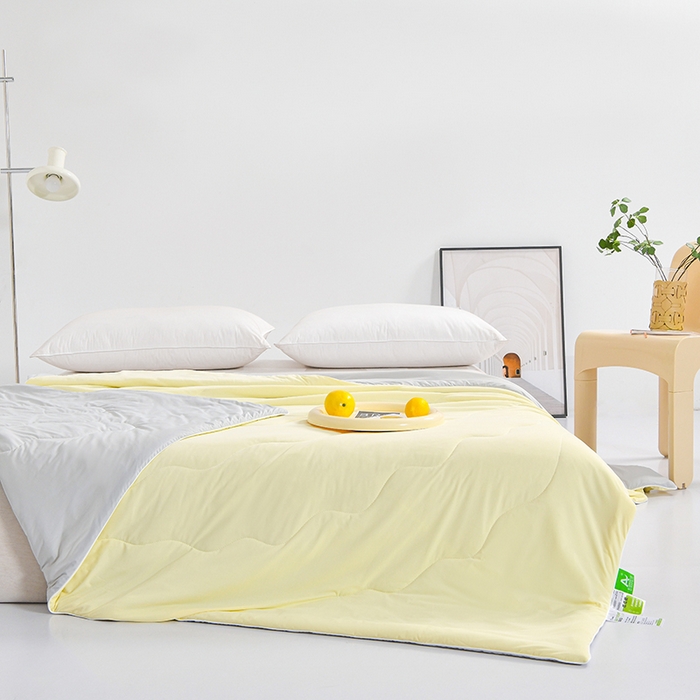 91家纺网 家纺一手货源 找家纺 亚龙工厂店 2026新款某岛同款云母冰丝凉感瓜瓜被 清爽柠檬-黄拼灰