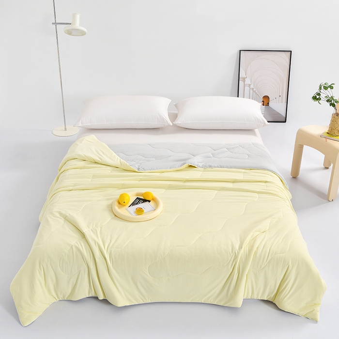 91家纺网 家纺一手货源 找家纺 亚龙工厂店 2026新款某岛同款云母冰丝凉感瓜瓜被 清爽柠檬-黄拼灰