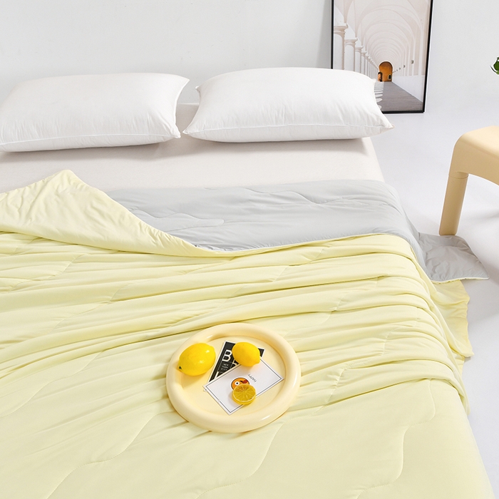 91家纺网 家纺一手货源 找家纺 亚龙工厂店 2026新款某岛同款云母冰丝凉感瓜瓜被 清爽柠檬-黄拼灰