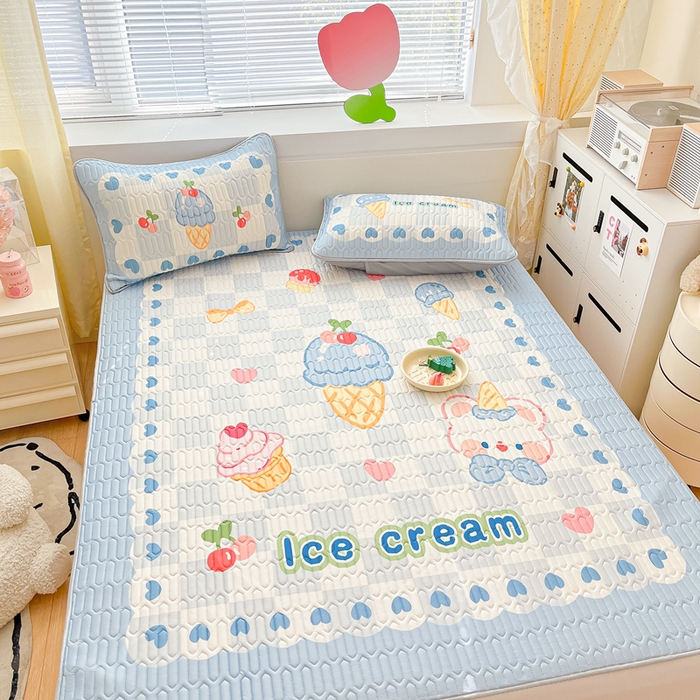 91家纺网 家纺一手货源 找家纺 川悦生活 2026春夏新款凉感丝凉席凉席席子 冰激凌熊