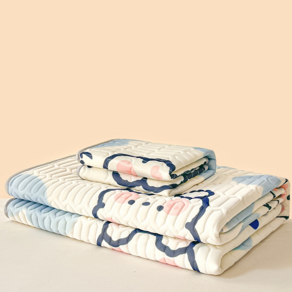 91家纺网 家纺一手货源 找家纺 川悦生活 2026春夏新款凉感丝凉席凉席席子 嘟嘟小熊