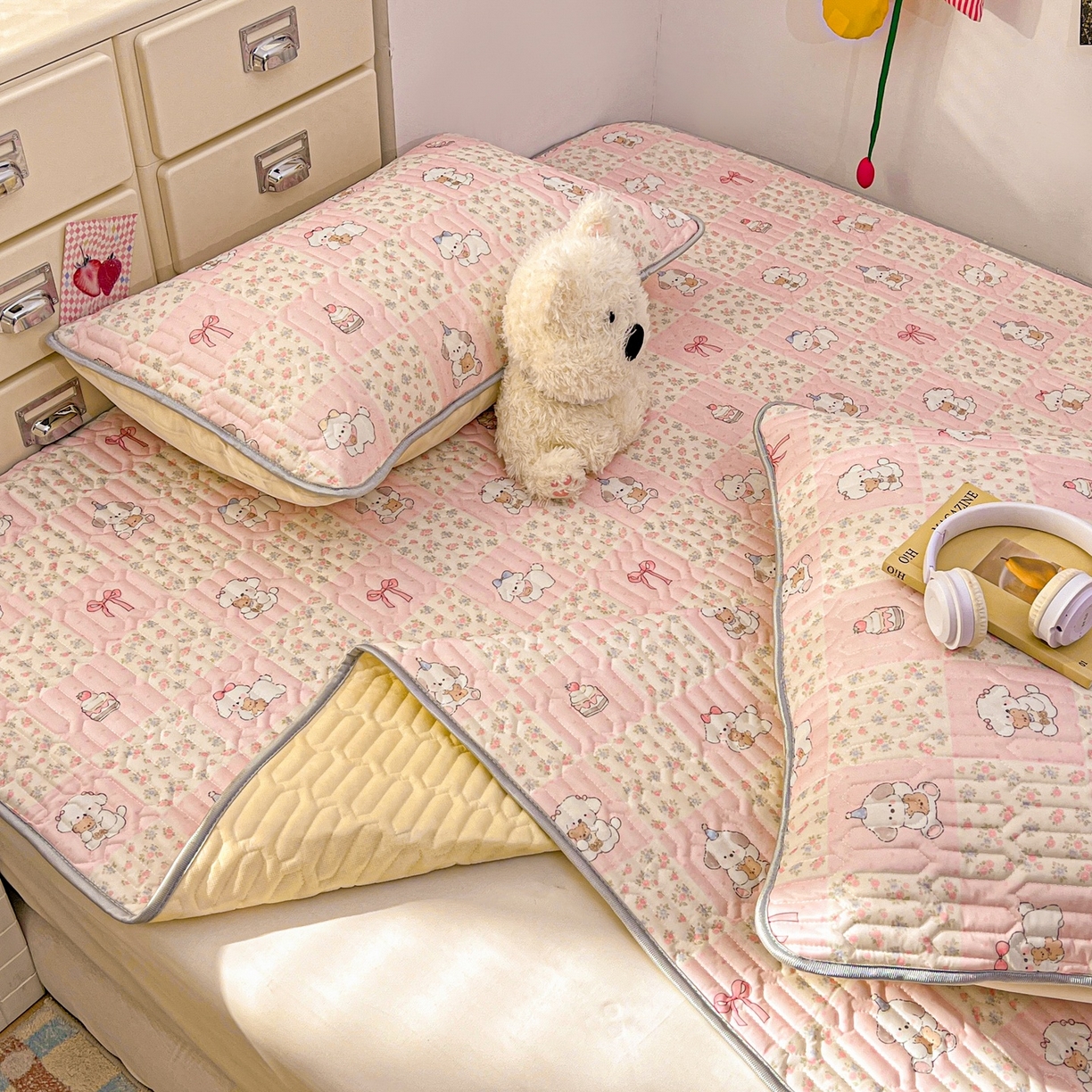 91家纺网 家纺一手货源 找家纺 川悦生活 2026春夏新款凉感丝凉席凉席席子 粉格甜汪