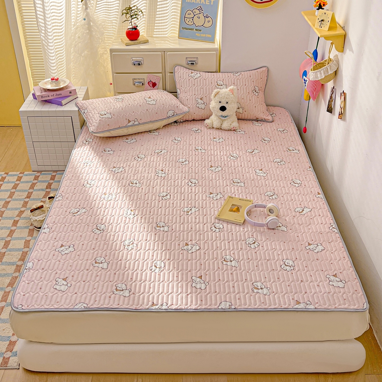 91家纺网 家纺一手货源 找家纺 川悦生活 2026春夏新款凉感丝凉席凉席席子 粉糯奶狗