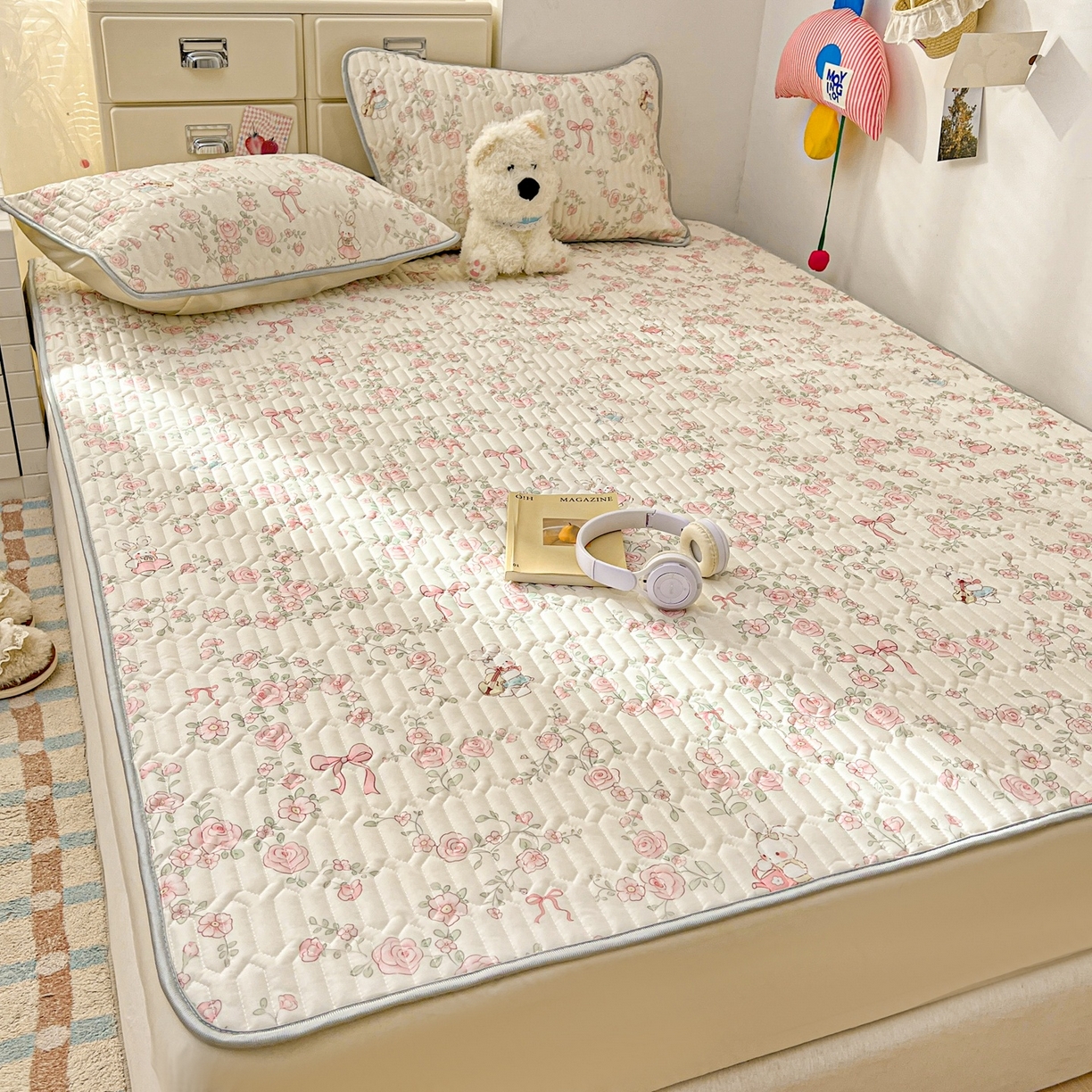 91家纺网 家纺一手货源 找家纺 川悦生活 2026春夏新款凉感丝凉席凉席席子 粉雾玫瑰