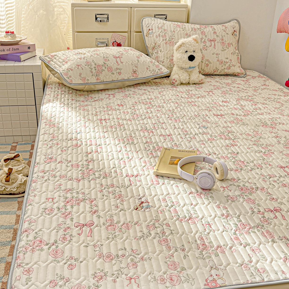 91家纺网 家纺一手货源 找家纺 川悦生活 2026春夏新款凉感丝凉席凉席席子 粉雾玫瑰