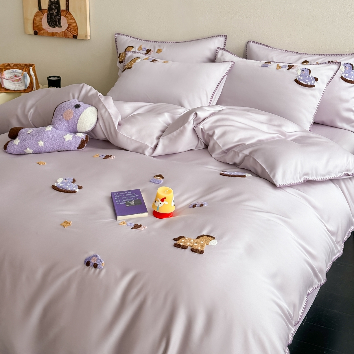 91家纺网 家纺一手货源 找家纺 （总）FORTWO家纺原创设计（FOR TWO家纺） 2026新款60天丝毛巾绣贝壳针四件套-摇摇马