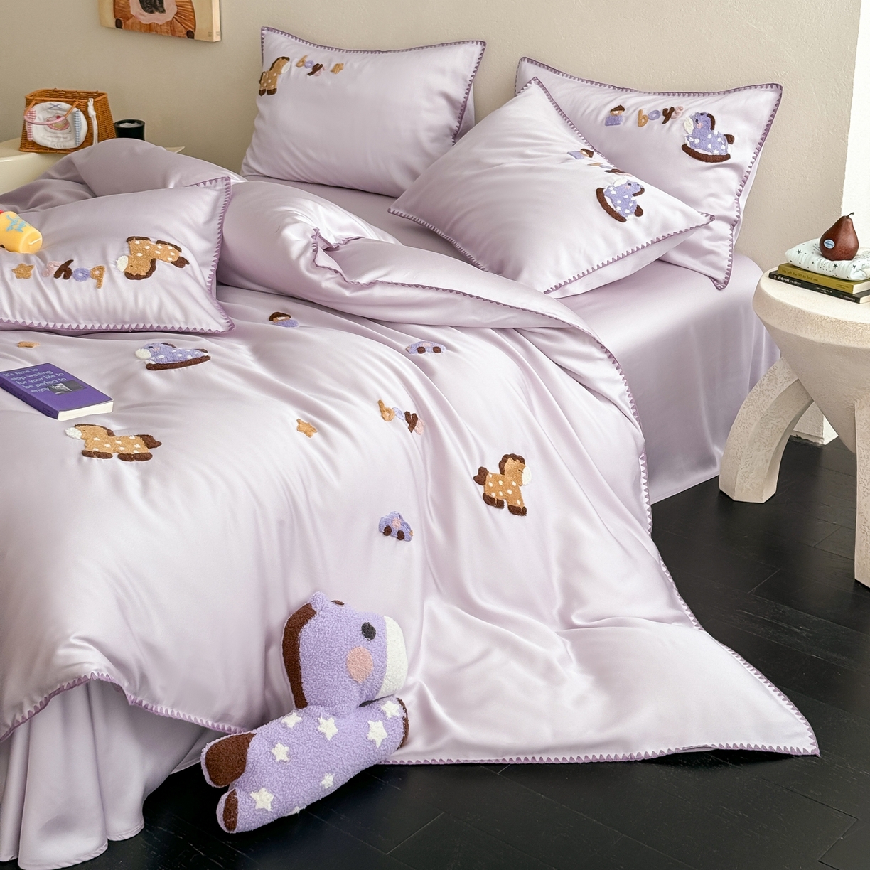 91家纺网 家纺一手货源 找家纺 （总）FORTWO家纺原创设计（FOR TWO家纺） 2026新款60天丝毛巾绣贝壳针四件套-摇摇马