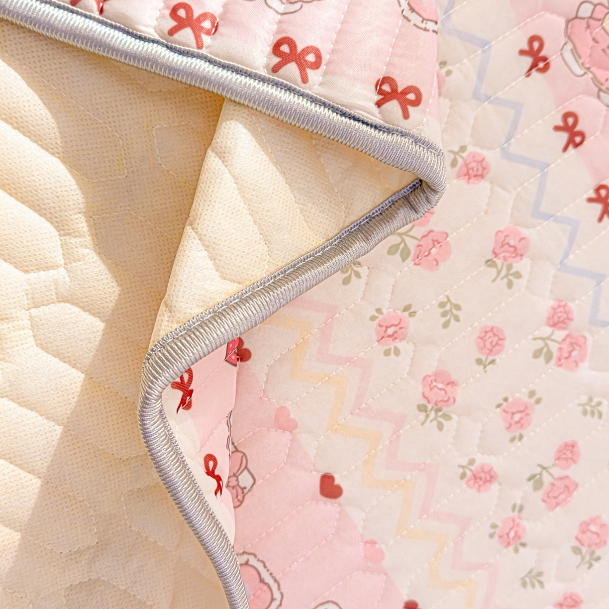 91家纺网 家纺一手货源 找家纺 川悦生活 2026春夏新款凉感丝凉席凉席席子 玫瑰甜心