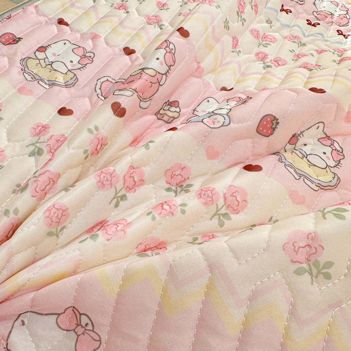 91家纺网 家纺一手货源 找家纺 川悦生活 2026春夏新款凉感丝凉席凉席席子 玫瑰甜心