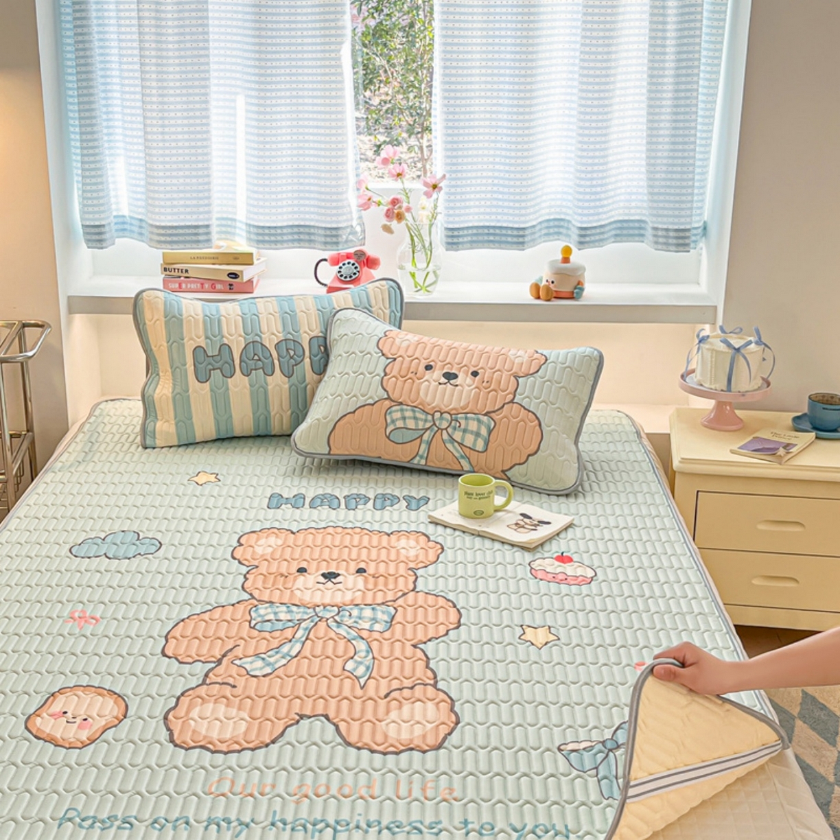 91家纺网 家纺一手货源 找家纺 川悦生活 2026春夏新款凉感丝凉席凉席席子 奶芙熊仔