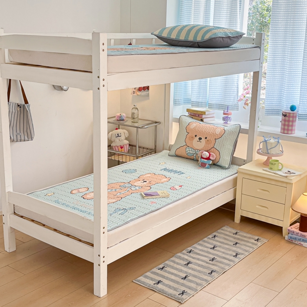 91家纺网 家纺一手货源 找家纺 川悦生活 2026春夏新款凉感丝凉席凉席席子 奶芙熊仔