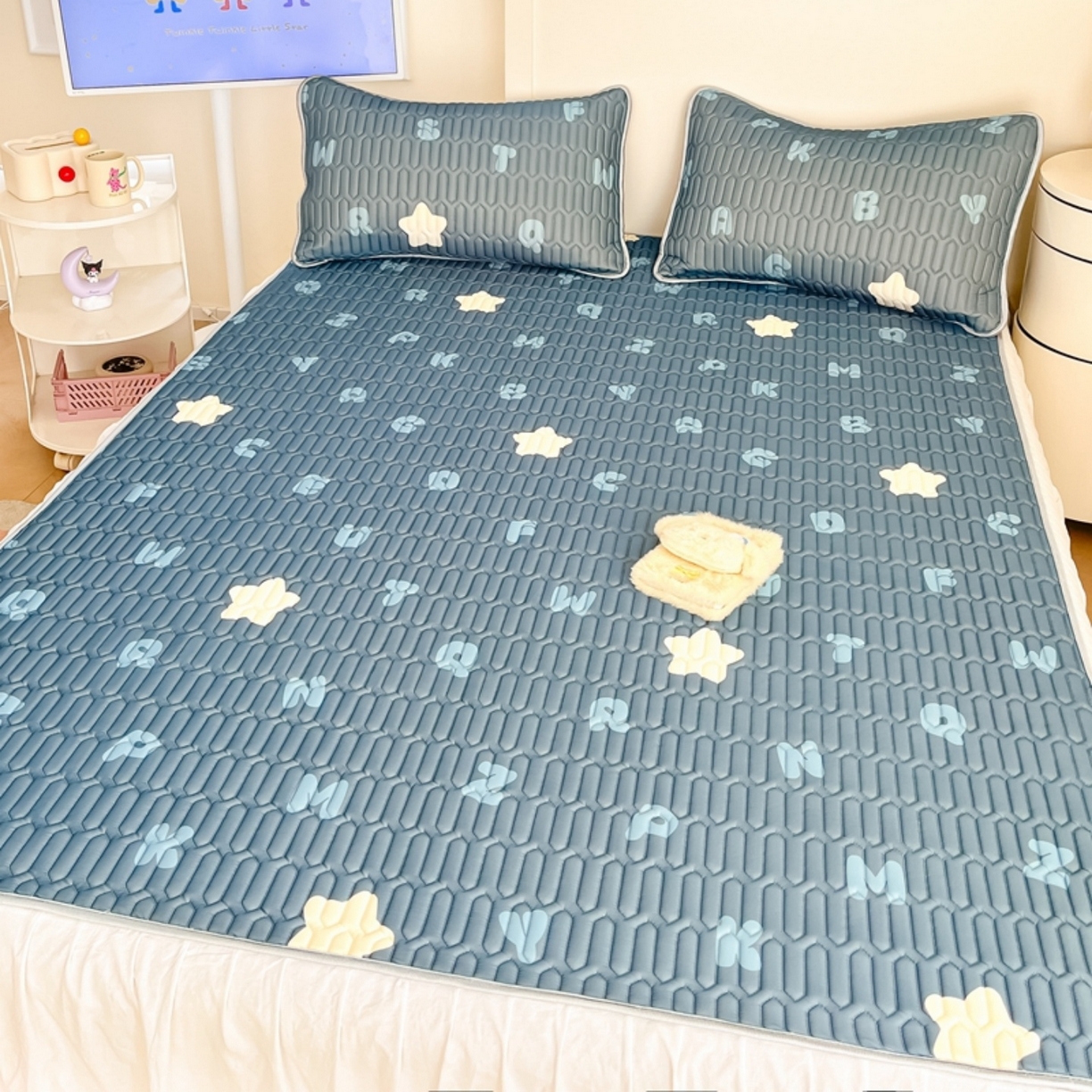 91家纺网 家纺一手货源 找家纺 川悦生活 2026春夏新款凉感丝凉席凉席席子 星星睡了