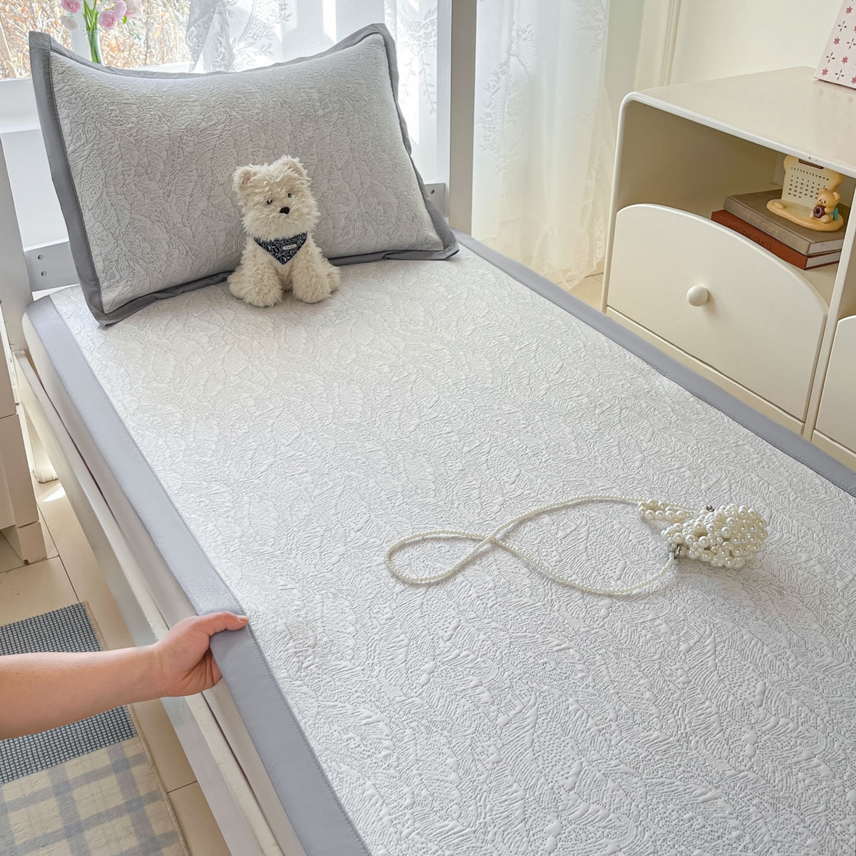 91家纺网 家纺一手货源 找家纺 川悦生活 2026新款凉感凉豆豆学生宿舍软席 夏季岛屿-月银