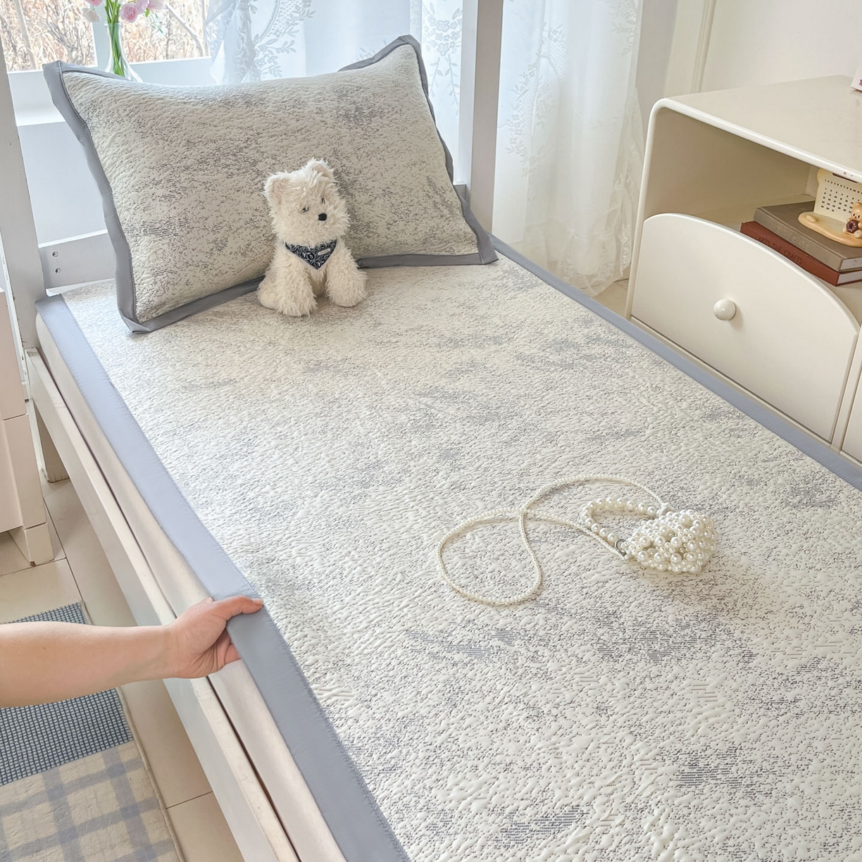 91家纺网 家纺一手货源 找家纺 川悦生活 2026新款凉感凉豆豆学生宿舍软席 尼尔-星灰