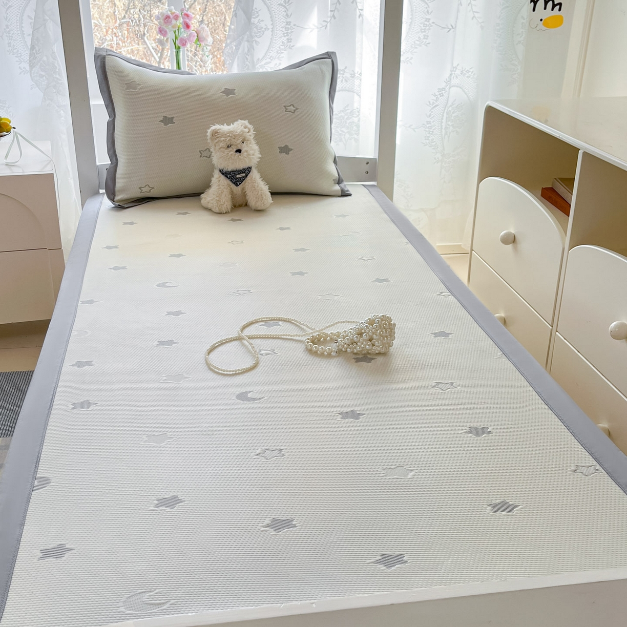 91家纺网 家纺一手货源 找家纺 川悦生活 2026新款凉感凉豆豆学生宿舍软席 奶油星月