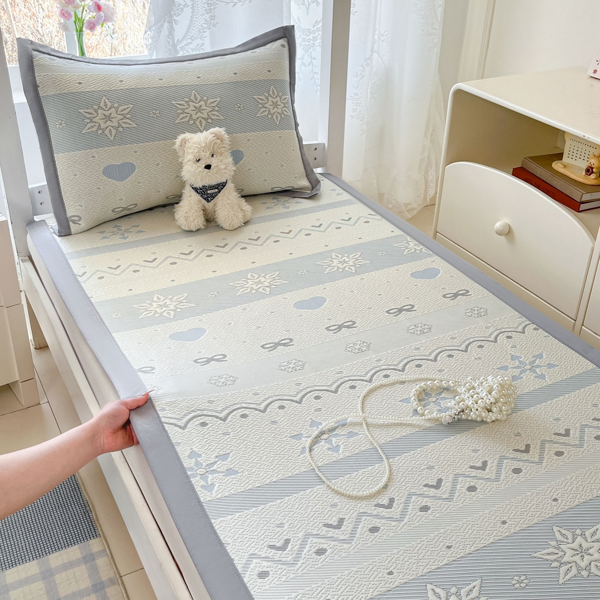 91家纺网 家纺一手货源 找家纺 川悦生活 2026新款凉感凉豆豆学生宿舍软席 费尔冰雪