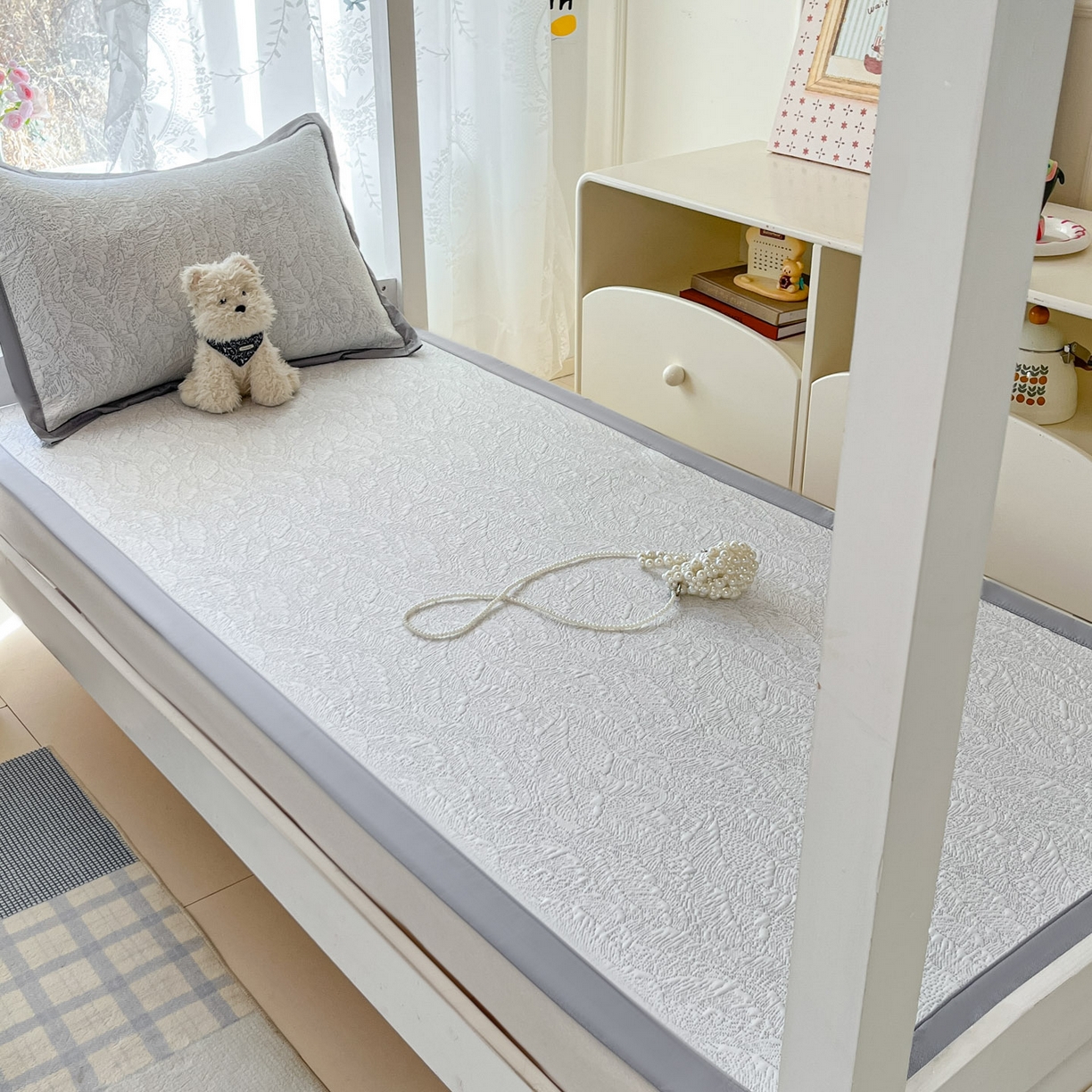 91家纺网 家纺一手货源 找家纺 川悦生活 2026新款凉感凉豆豆学生宿舍软席 夏季岛屿-月银