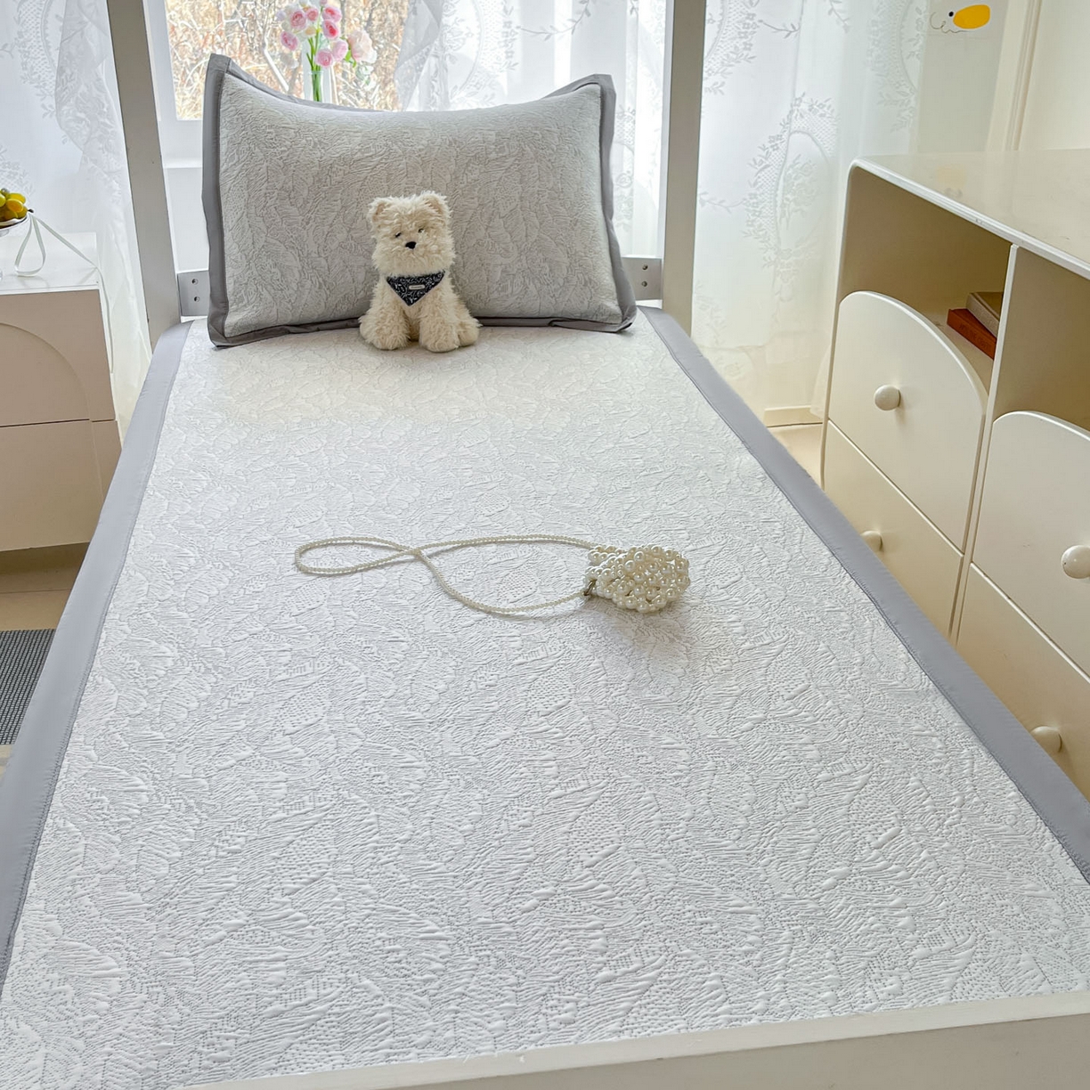 91家纺网 家纺一手货源 找家纺 川悦生活 2026新款凉感凉豆豆学生宿舍软席 夏季岛屿-月银