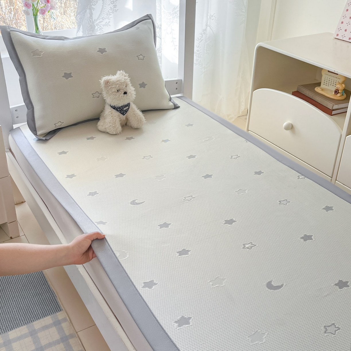 91家纺网 家纺一手货源 找家纺 川悦生活 2026新款凉感凉豆豆学生宿舍软席 奶油星月