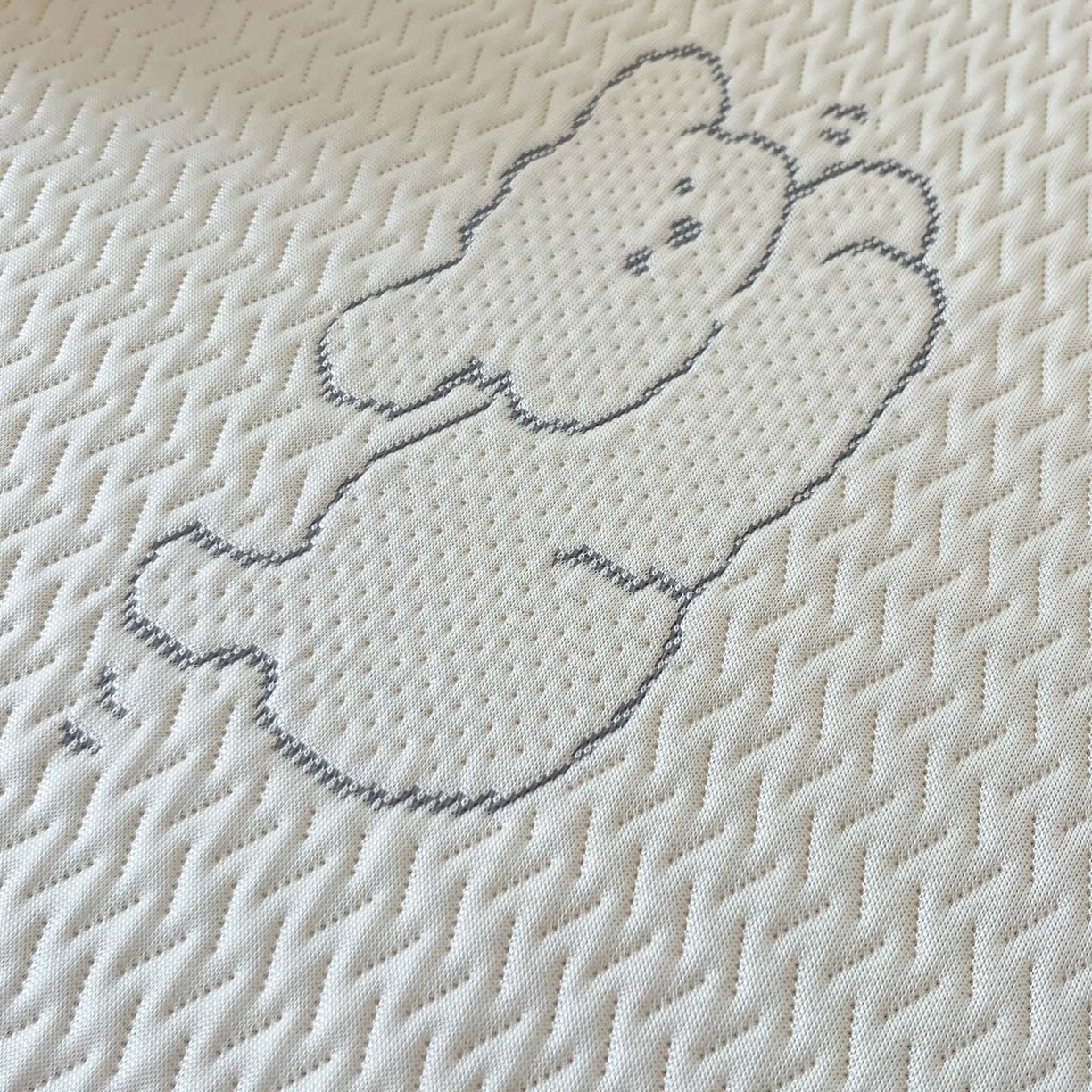 91家纺网 家纺一手货源 找家纺 川悦生活 2026新款凉感凉豆豆学生宿舍软席 朴朴小旺