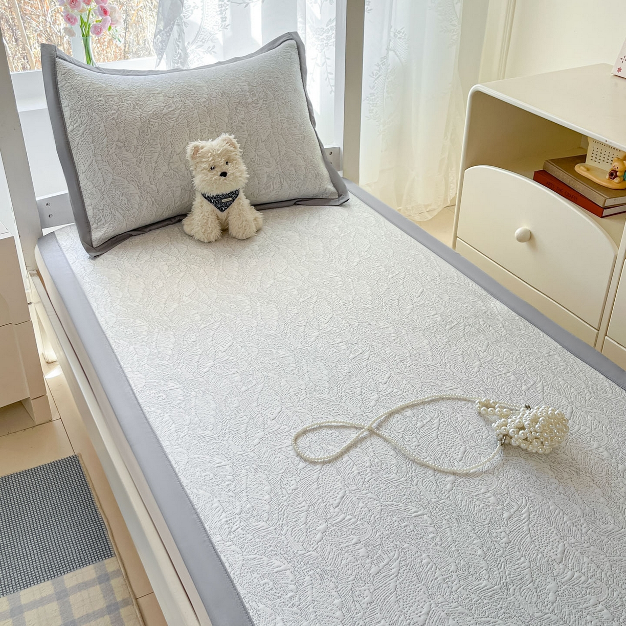 91家纺网 家纺一手货源 找家纺 川悦生活 2026新款凉感凉豆豆学生宿舍软席 夏季岛屿-月银