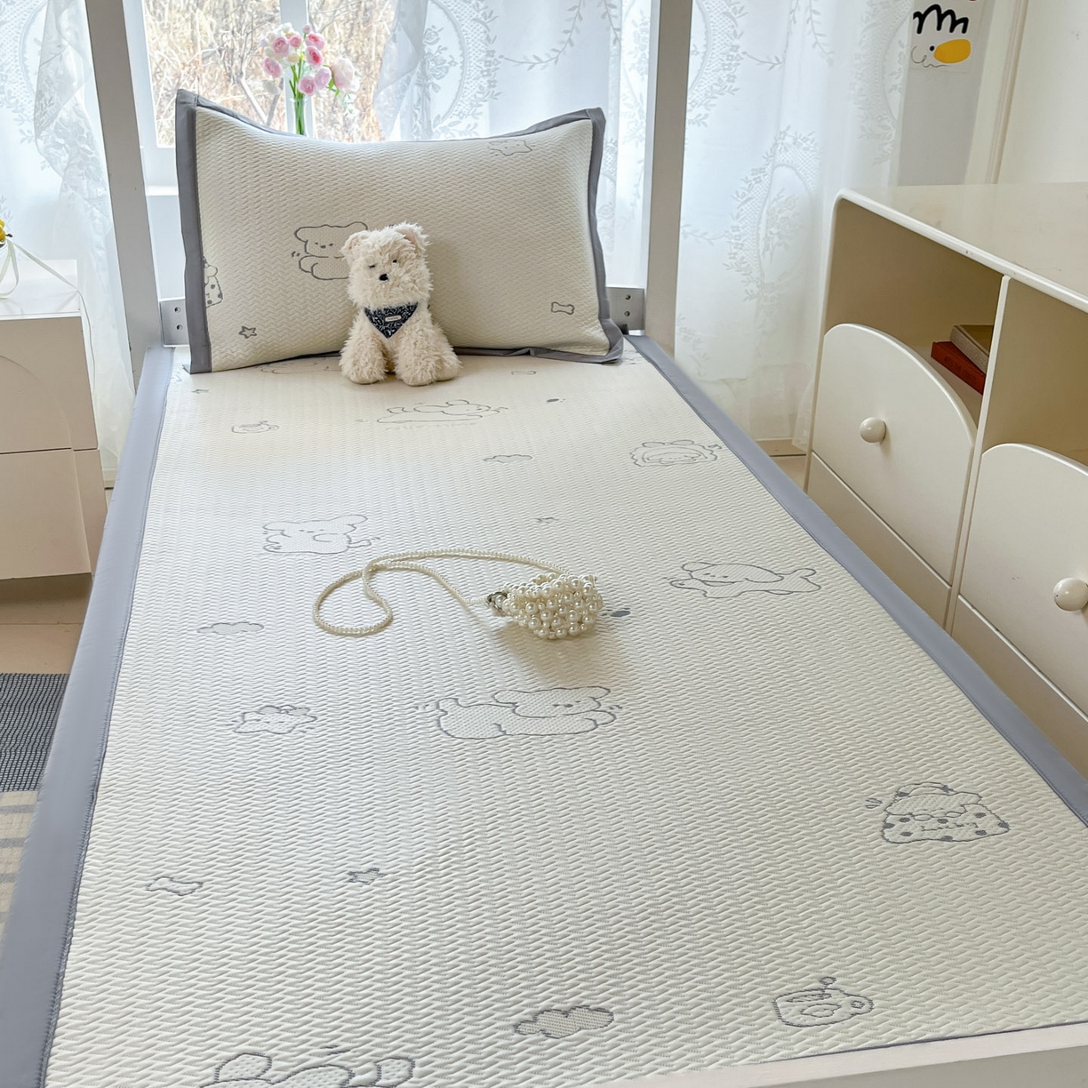 91家纺网 家纺一手货源 找家纺 川悦生活 2026新款凉感凉豆豆学生宿舍软席 朴朴小旺