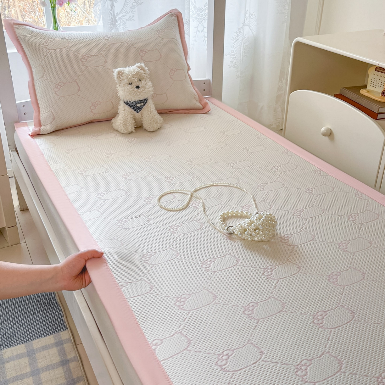 91家纺网 家纺一手货源 找家纺 川悦生活 2026新款凉感凉豆豆学生宿舍软席 甜心奶猫