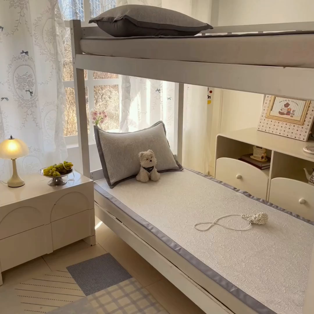 91家纺网 家纺一手货源 找家纺 川悦生活 2026新款凉感凉豆豆学生宿舍软席 夏季岛屿-月银