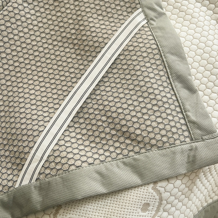 91家纺网 家纺一手货源 找家纺 川悦生活 2026新款PE凉感提花豆豆席平铺款三件套 小熊仔