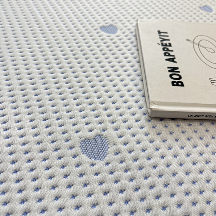 91家纺网 家纺一手货源 找家纺 川悦生活 2026新款PE凉感提花豆豆席平铺款三件套 清爽蓝调