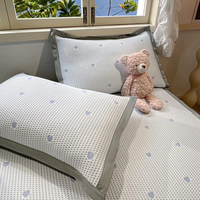 91家纺网 家纺一手货源 找家纺 川悦生活 2026新款PE凉感提花豆豆席平铺款三件套 清爽蓝调