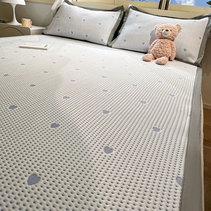 91家纺网 家纺一手货源 找家纺 川悦生活 2026新款PE凉感提花豆豆席平铺款三件套 清爽蓝调