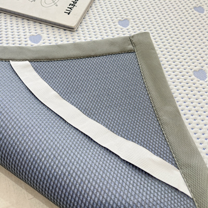 91家纺网 家纺一手货源 找家纺 川悦生活 2026新款PE凉感提花豆豆席平铺款三件套 清爽蓝调