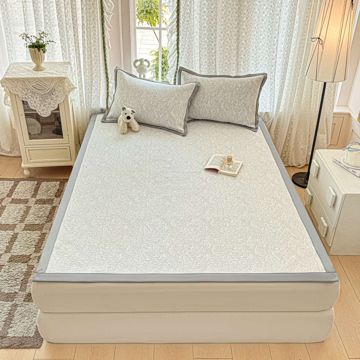 91家纺网 家纺一手货源 找家纺 川悦生活 2026新款PE凉感提花豆豆席平铺款三件套 夏季岛屿-月银