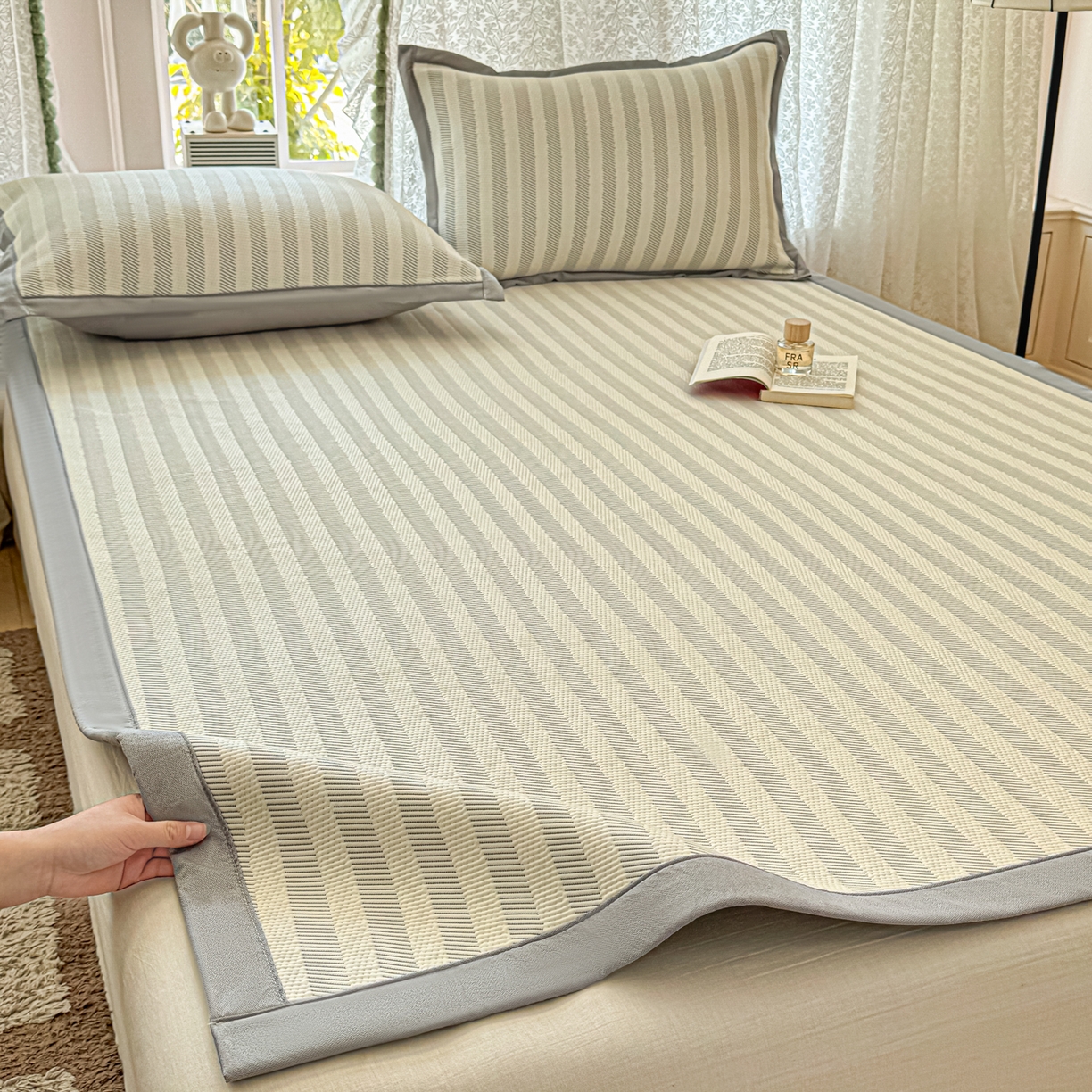 91家纺网 家纺一手货源 找家纺 川悦生活 2026新款PE凉感提花豆豆席平铺款三件套 甜心-月灰