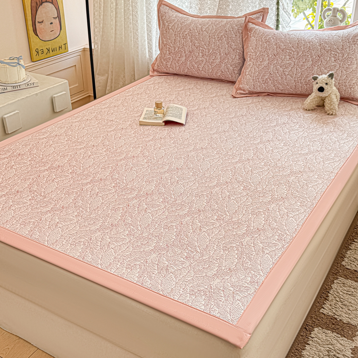 91家纺网 家纺一手货源 找家纺 川悦生活 2026新款PE凉感提花豆豆席平铺款三件套 夏季岛屿-粉