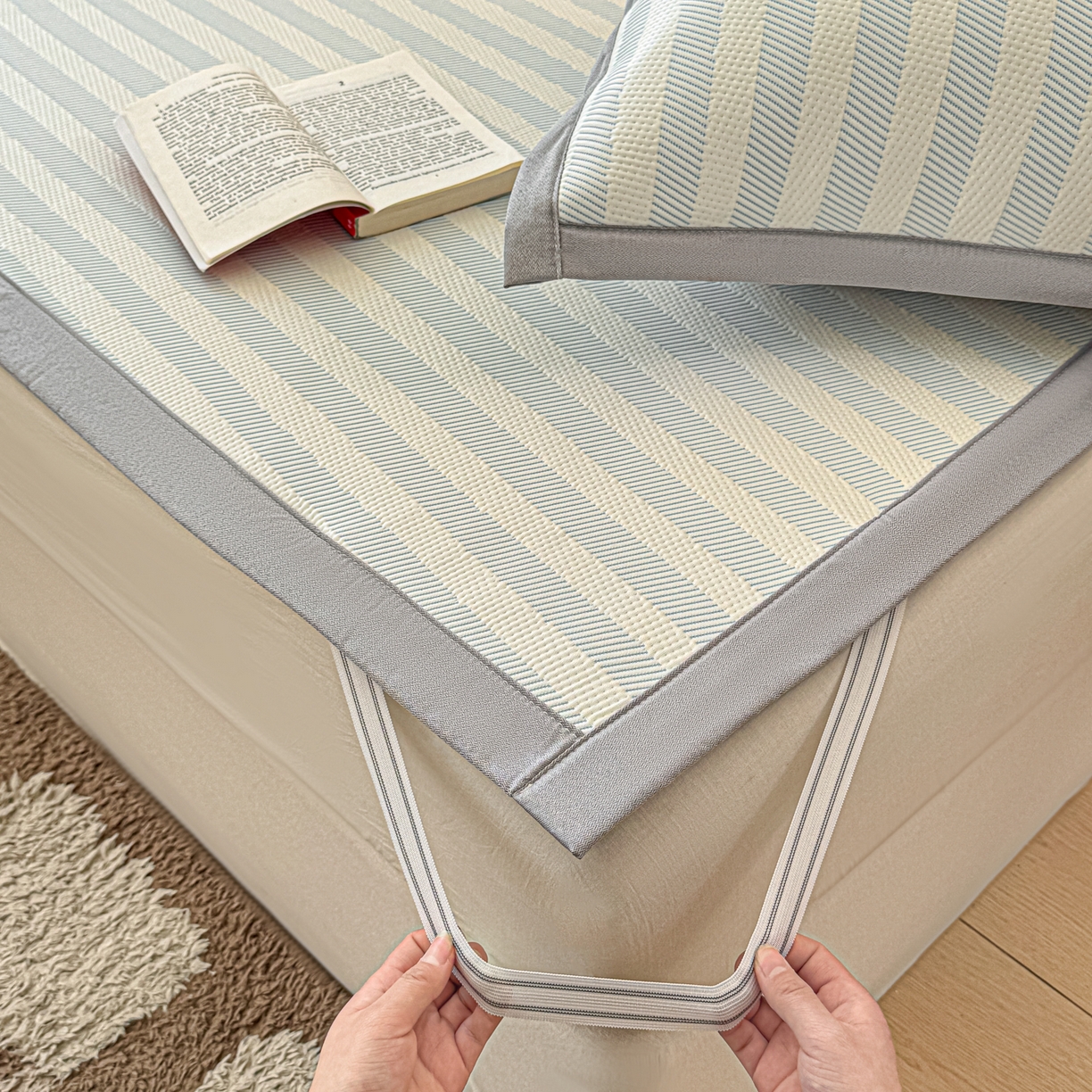 91家纺网 家纺一手货源 找家纺 川悦生活 2026新款PE凉感提花豆豆席平铺款三件套 甜心-水蓝