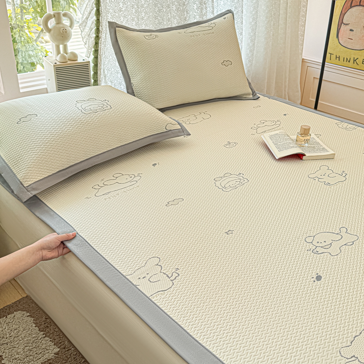 91家纺网 家纺一手货源 找家纺 川悦生活 2026新款PE凉感提花豆豆席平铺款三件套 朴朴小旺