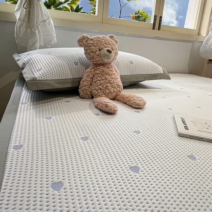 91家纺网 家纺一手货源 找家纺 川悦生活 2026新款PE凉感提花豆豆席平铺款三件套 清爽蓝调