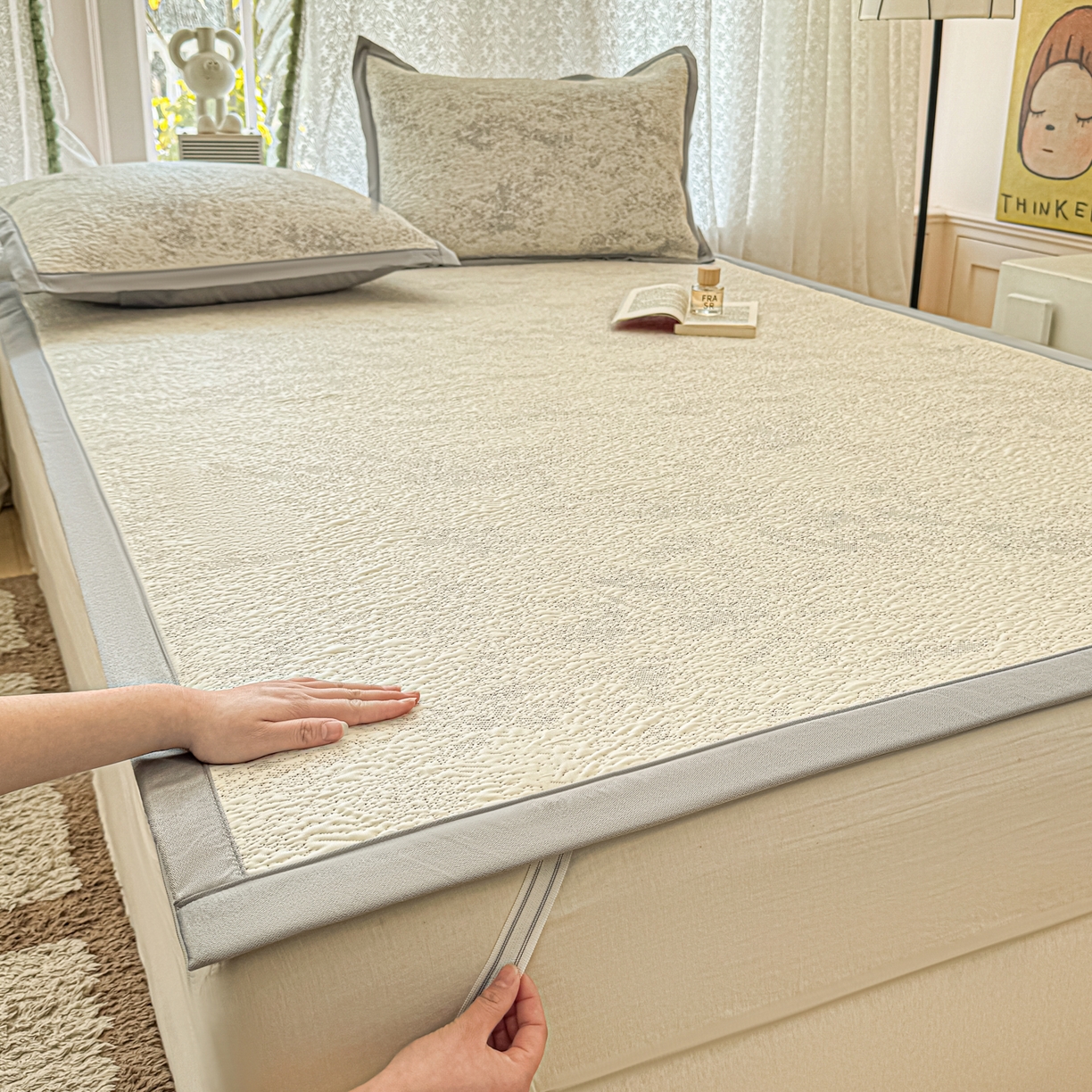 91家纺网 家纺一手货源 找家纺 川悦生活 2026新款PE凉感提花豆豆席平铺款三件套 尼尔-星灰