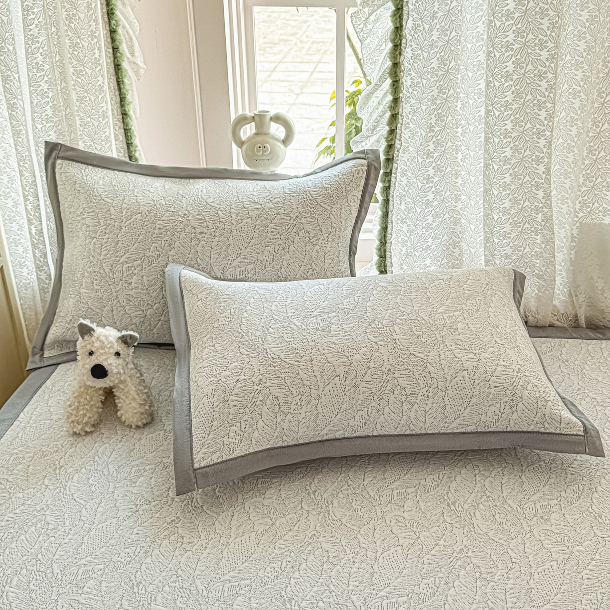 91家纺网 家纺一手货源 找家纺 川悦生活 2026新款PE凉感提花豆豆席平铺款三件套 夏季岛屿-月银