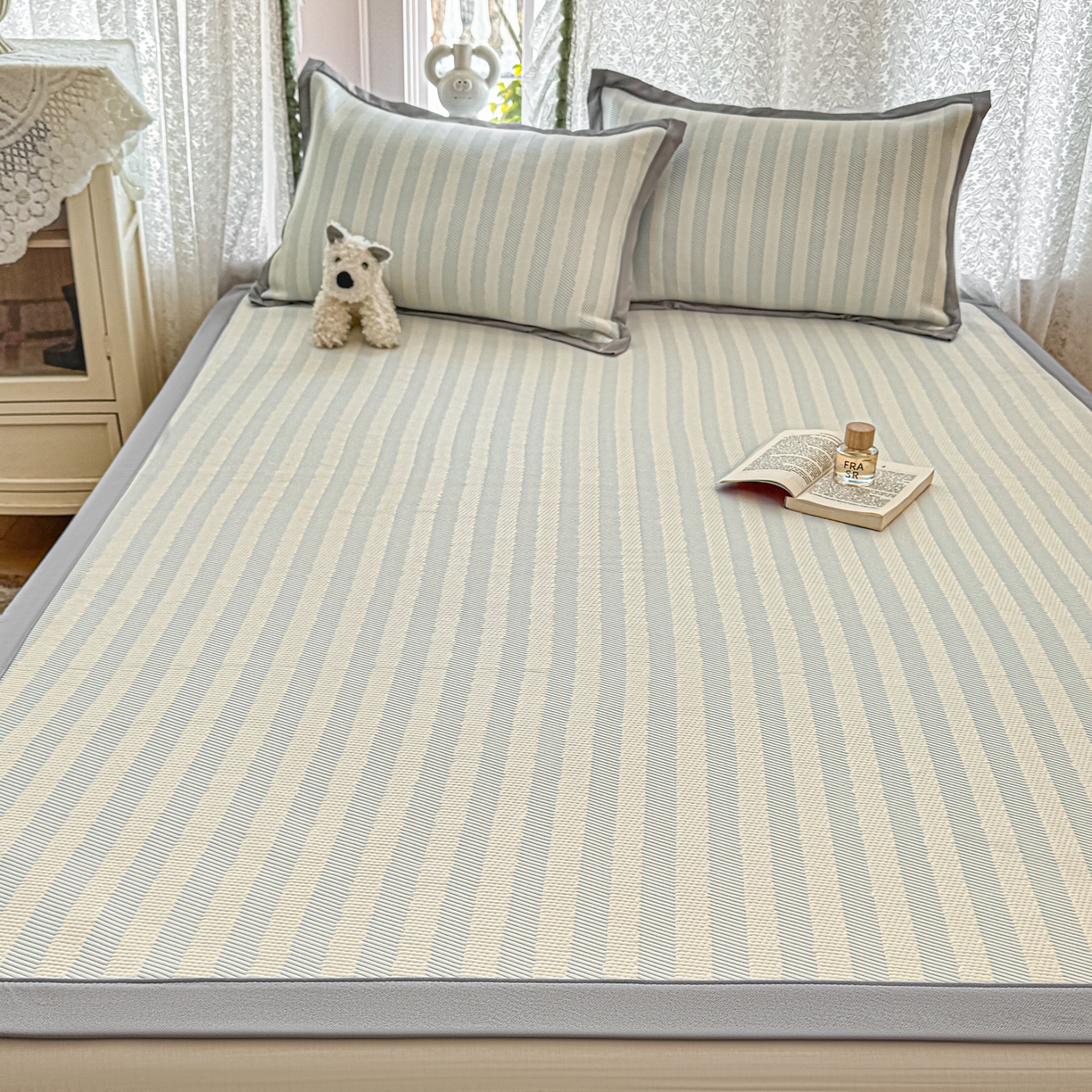 91家纺网 家纺一手货源 找家纺 川悦生活 2026新款PE凉感提花豆豆席平铺款三件套 甜心-水蓝